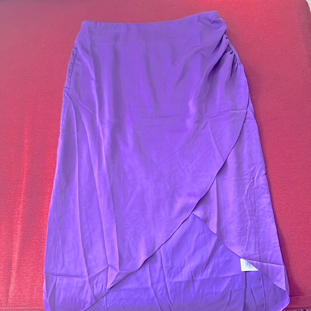 Purple high to low skirt